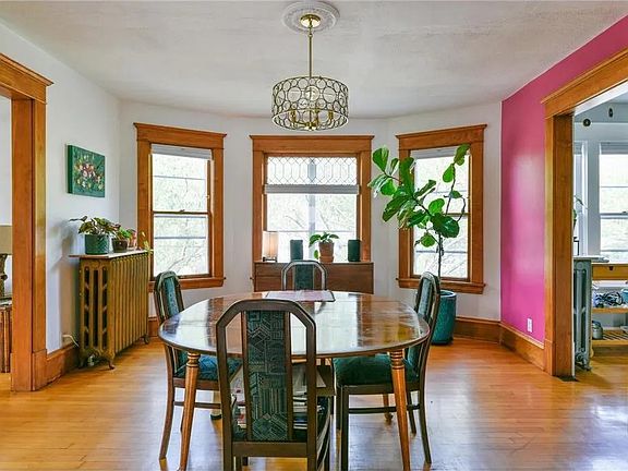 5th image of 1847 Buchanan St NE Floor 2