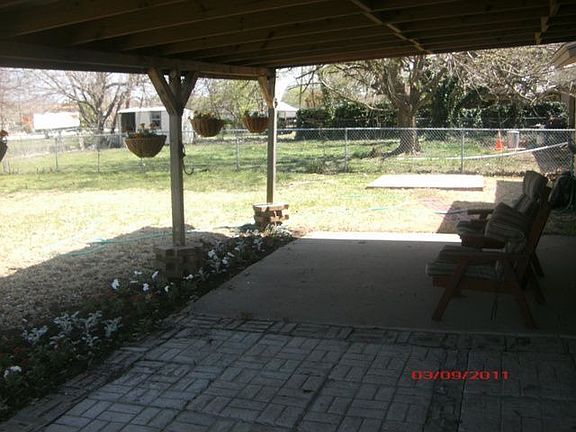 2nd image of 105 Duncan Way