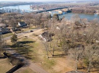 W Main St, Savannah, TN 38372