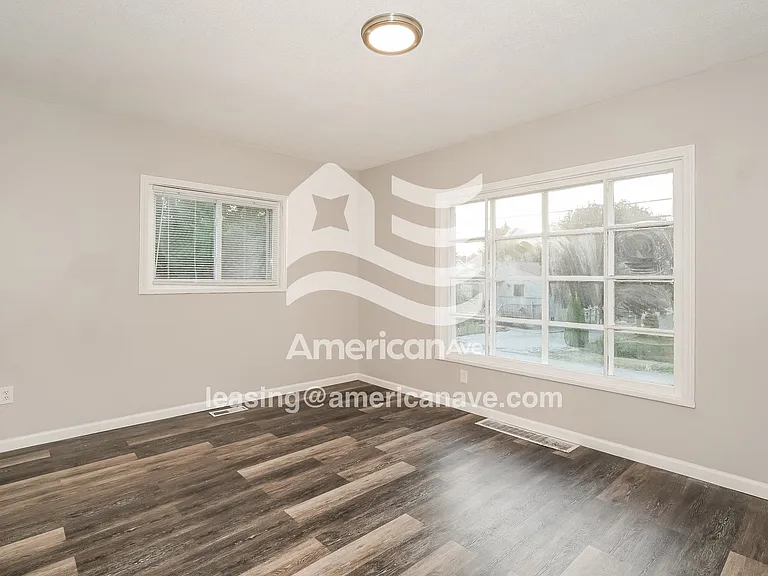 686301_004_living_room_13868872.jpg