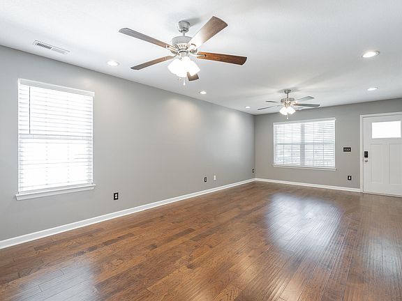 5th image of 6008 Fisk Ave