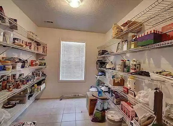 3rd image of 22 E Rose Lake Dr