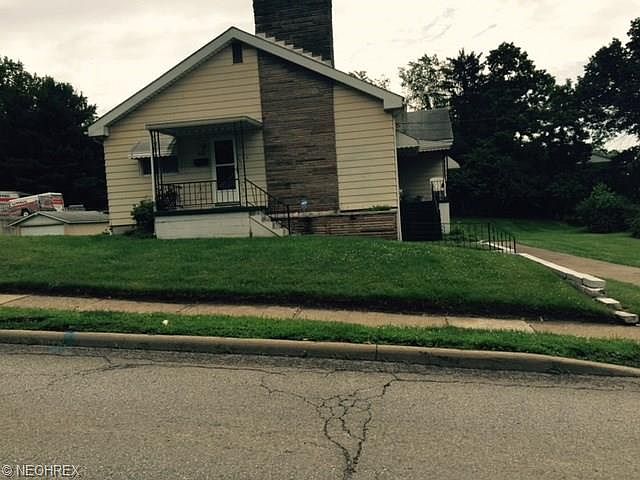 1st image of 640 Pine St
