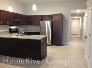 9319-9321 N Robinhood Ave, Kansas City, MO 64154