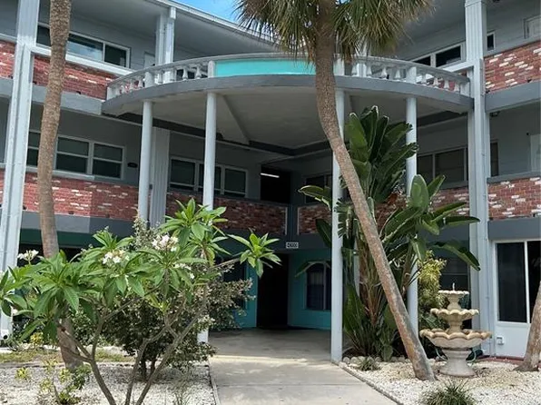 4300 58th St N APT 1913, Kenneth City, FL 33709