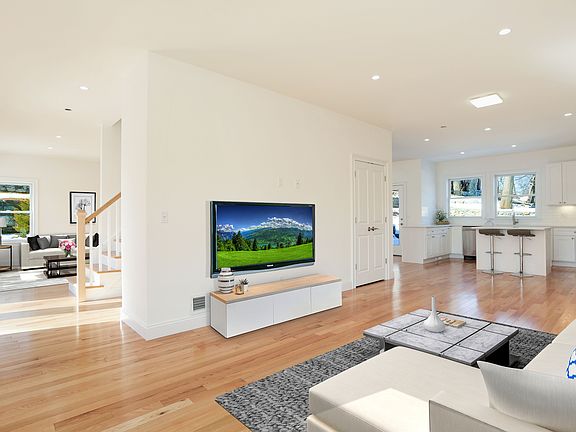 23 N Brook Rd Larchmont NY-print-027-30-family room  great room-4200x2801-300dpi.jpg