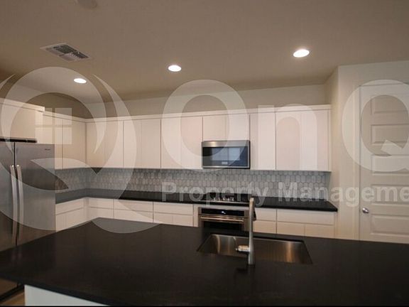 2nd image of 21362 E Kingbird Dr