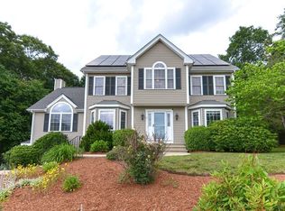 11 Forest Path, Hopedale, MA 01747