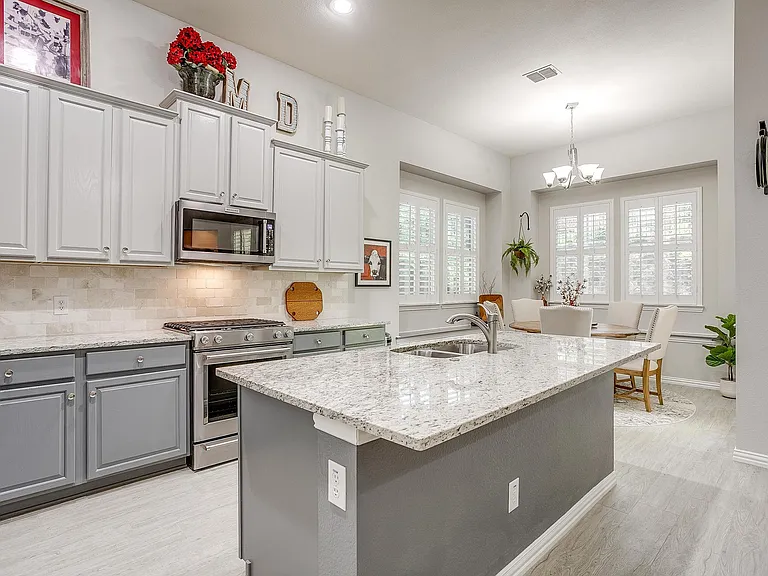 709 Scenic Ranch Cir — Photo 16