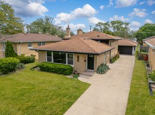 1441 Forest Rd, La Grange Park, IL 60526