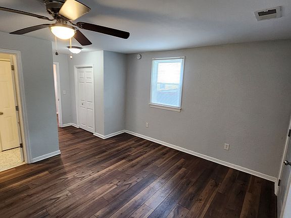 5th image of 2713 Hurley Ave