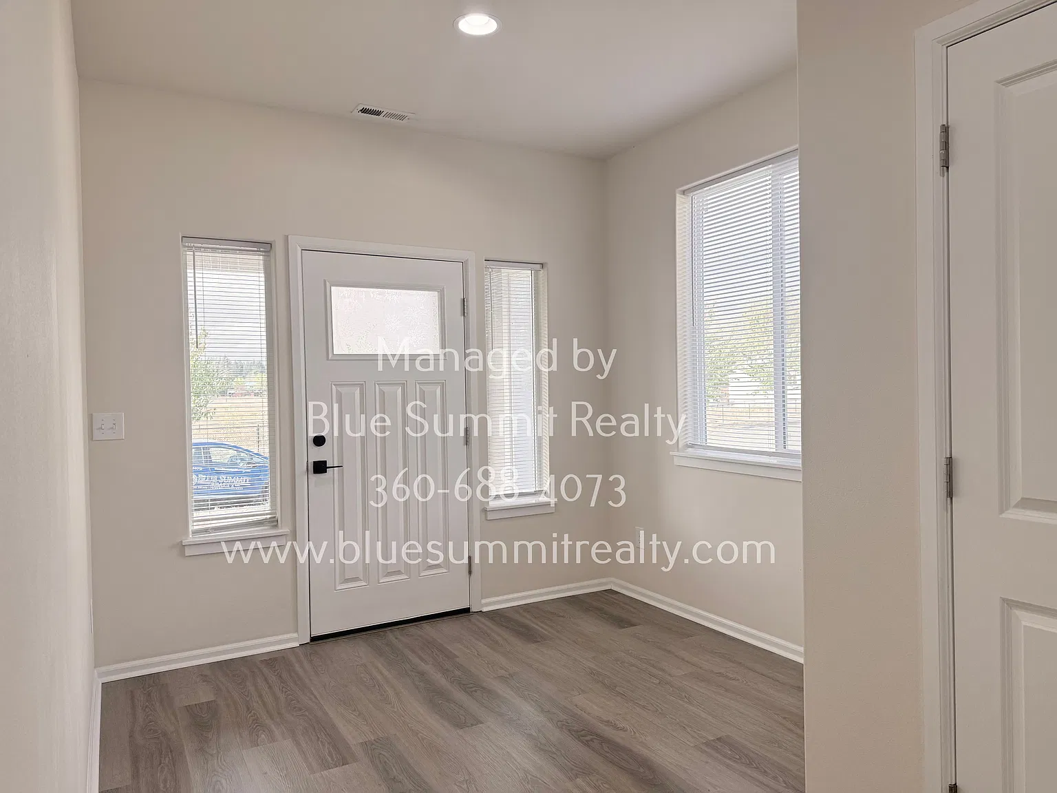 4 bed, 2.5 bath, 2524 sqft, $2,895 — Photo 2