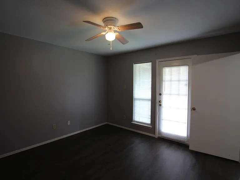 Heritage West Apartments — Photo 55