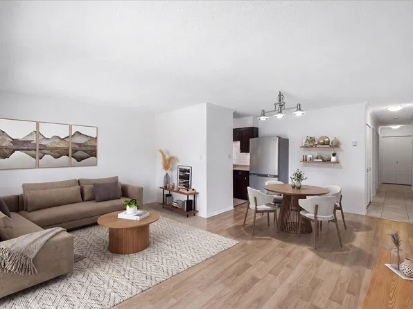 212 Forbes Ave #202, North Vancouver, BC V7M 3E5