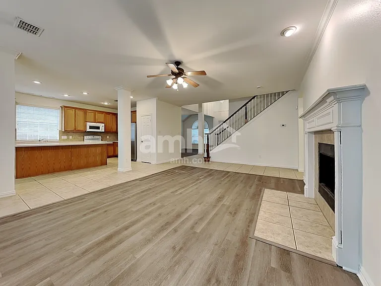 8001 Amesbury Ln — Photo 6