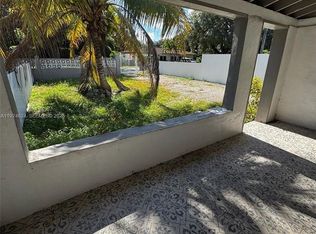 525 NE 1st Ave, Miami, FL 33132