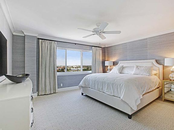 2nd image of 86 Macfarlane Dr APT 8A