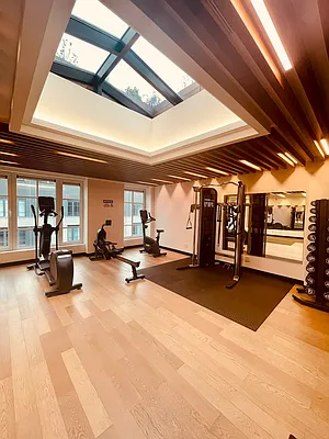 Rented by E Realty International Corp | media 43