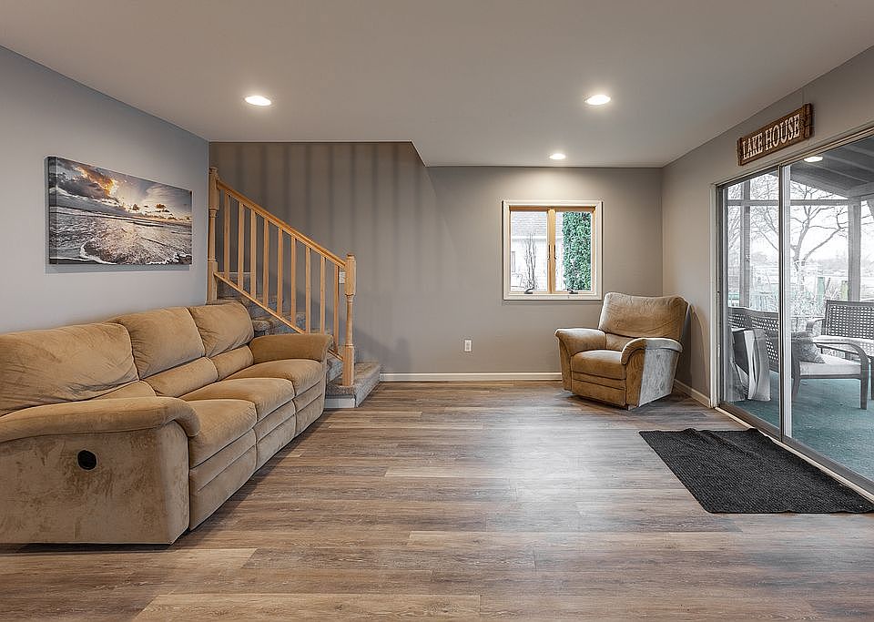 2nd image of 8695 Beach Ave