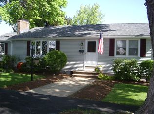 41 Buttonwood Ln, Peabody, MA 01960