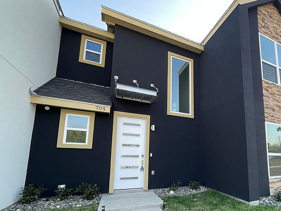 2nd image of 705 W Seminole Ave #1