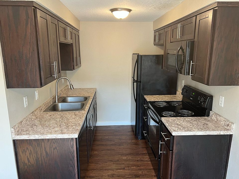 1st image of 507 Mary Neal Ln