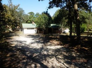 643 Live Oak St, Freeport, FL 32439