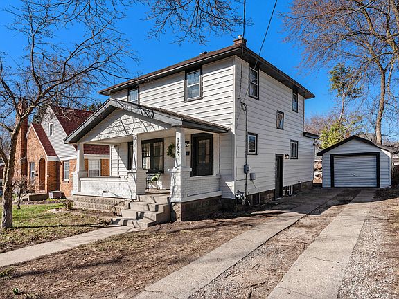 4th image of 1655 Rossman Ave SE