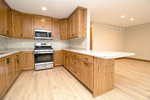 610 Martin Ave Photo 1
