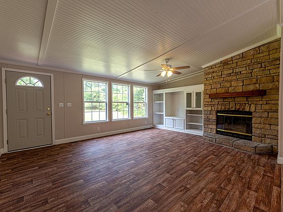 5th image of 1492 Smoak Rd