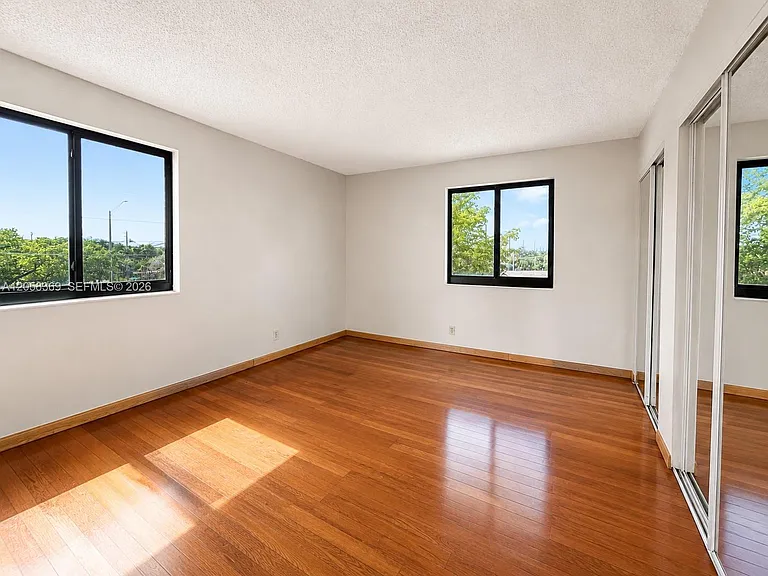 3700 N Pine Island Rd #402 — Photo 8
