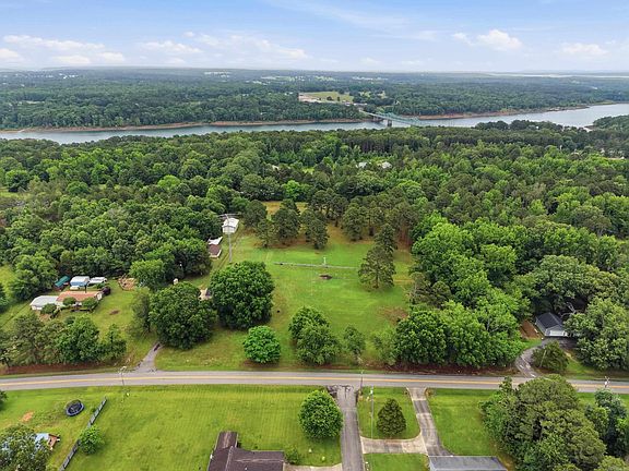 5th image of 200 Higden Rd