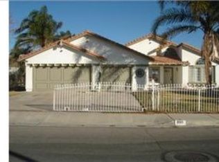 890 E Shamrock St, Rialto, CA 92376
