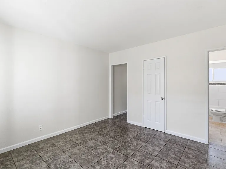 7101 Rugby Ave — Photo 11