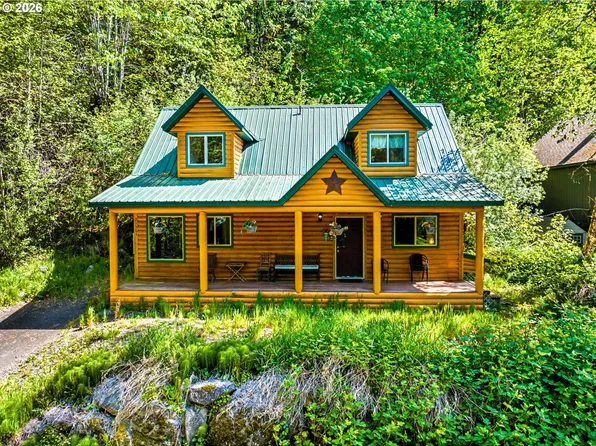 21561 E Hideaway Ln, Rhododendron, OR 97049