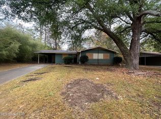 3104 Meadow Forest Dr, Jackson, MS 39212