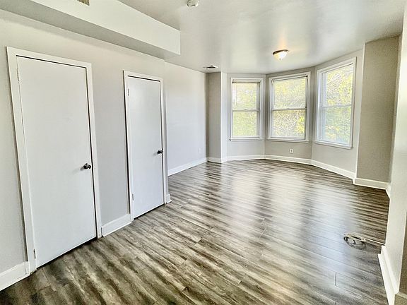 2nd image of 1309 W Allegheny Ave #2R
