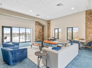 1900 Lawrence, Chicago, IL 60640