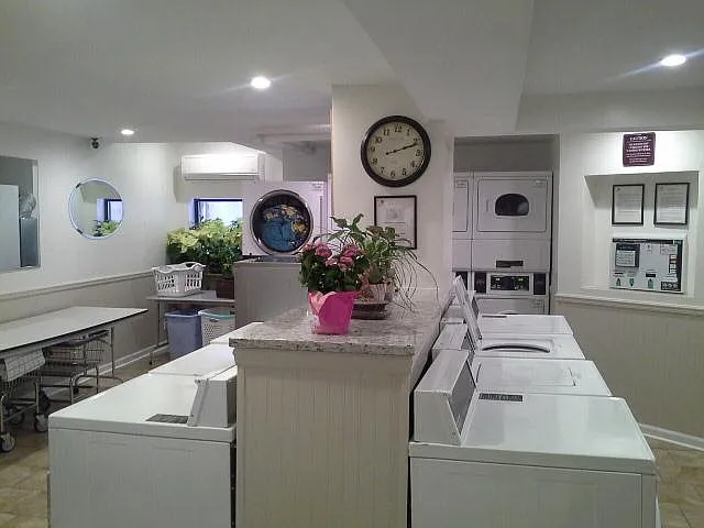 Dearborn North — Photo 13