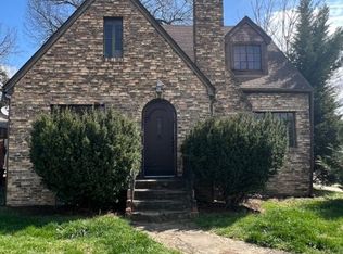 1370 Park St, Huntington, WV 25701