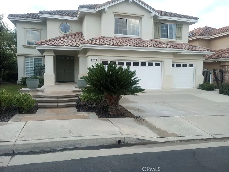 5830 E Lavender Ct