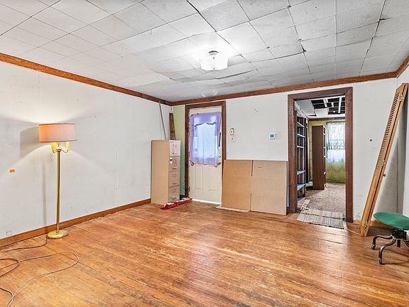 3rd image of 1409 Barth Ave