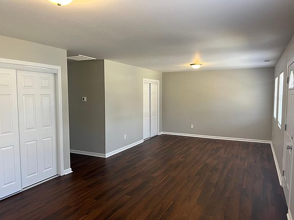 5th image of 3329 E 42nd St