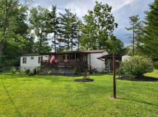 10665 N Shore Dr, Hillsboro, OH 45133