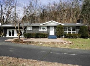 12801 Route 52 N, Dubuque, IA 52002