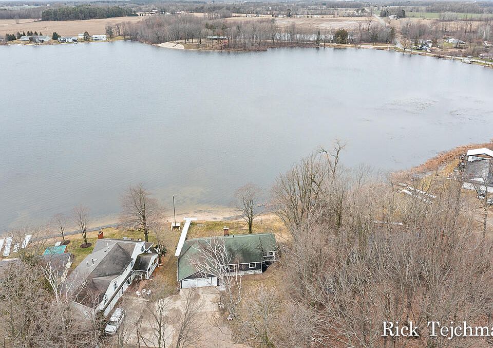 6441 Fisher Rd, Howard City, MI 49329 Zillow