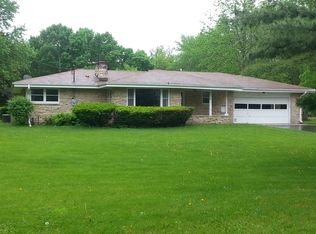 N53W22075 Bonnie Ln, Lisbon, WI 53089