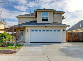 690 Spring Valley Dr, Medford, OR 97501