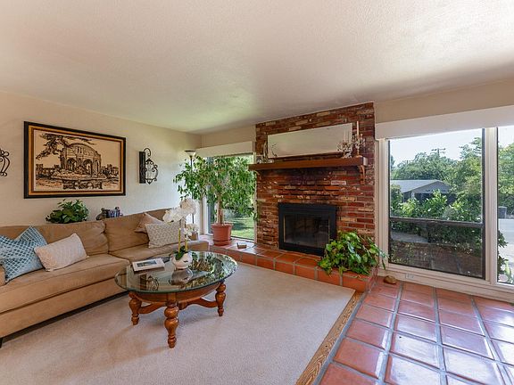 4th image of 850 Helen Avenue