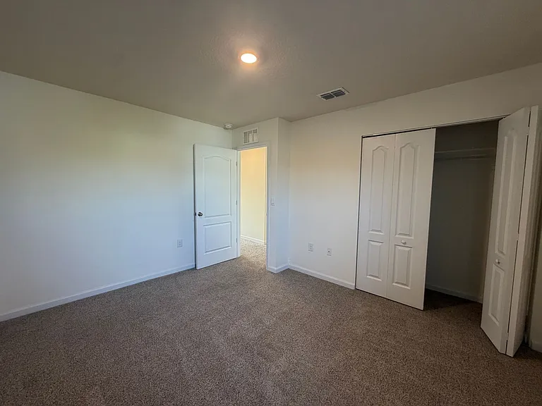 35 Oarsman Crossing Dr — Photo 13